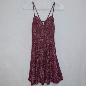 NWT Xtraordinary Gold Mulberry Strappy Lace Fit & Flare Formal Dress size 3